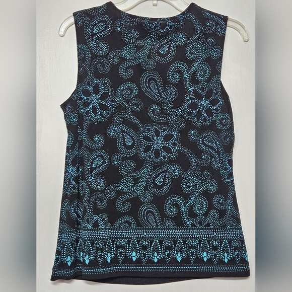 Croft & Barrow layered tank size Medium - Picture 4 of 4